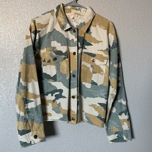 EUC, Mystree Women’s Medium Long Sleeve Button Up Jacket w/Raw Hem, Mult…